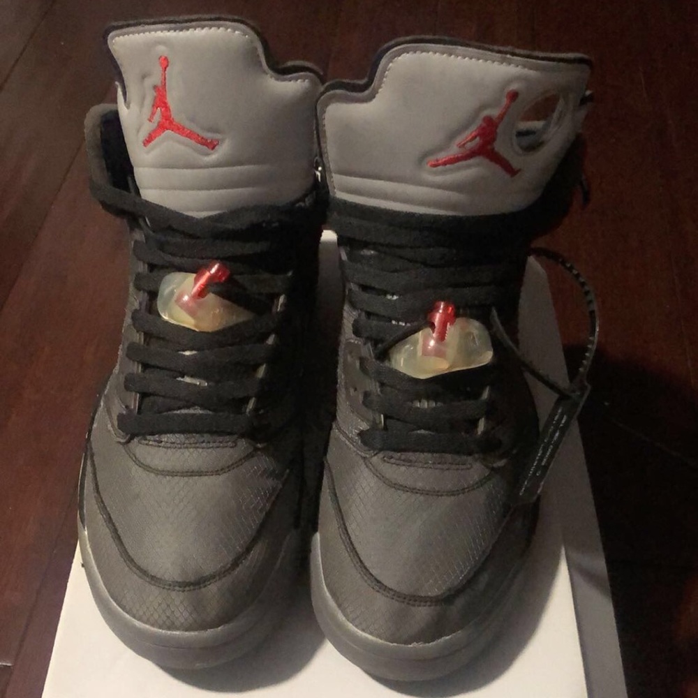 Off white Jordan 5’s
